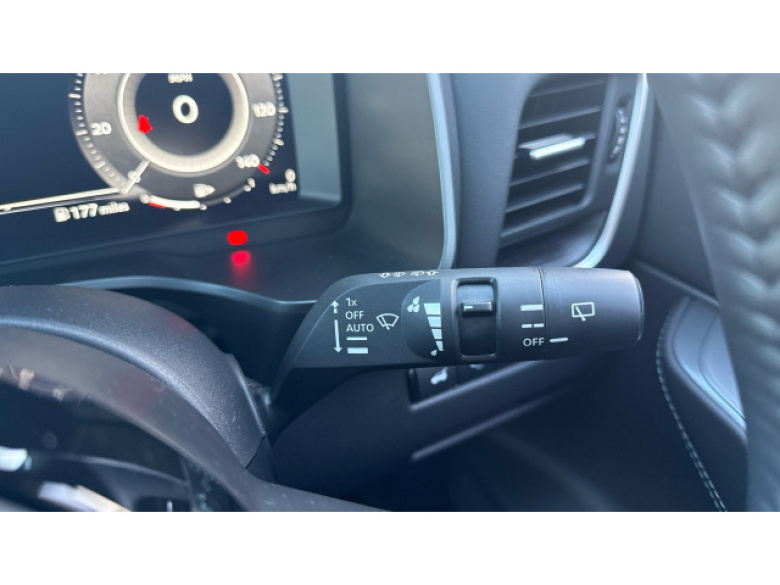 Nissan Qashqai 1.3 DiG-T MH Tekna 5dr Petrol Hatchback